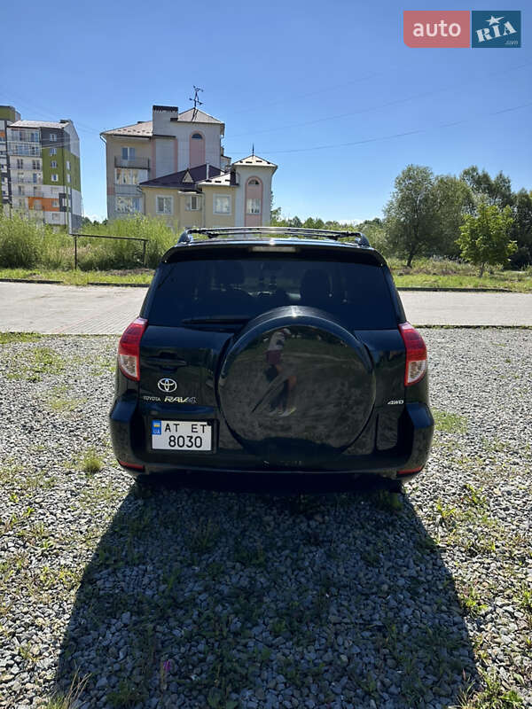 Позашляховик / Кросовер Toyota RAV4 2008 в Івано-Франківську