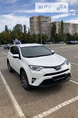 Позашляховик / Кросовер Toyota RAV4 2016 в Одесі