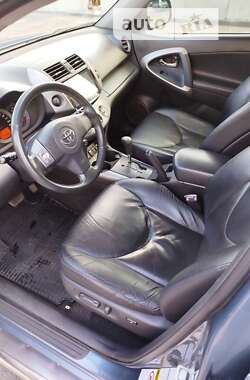 Внедорожник / Кроссовер Toyota RAV4 2006 в Днепре