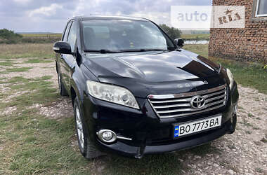 Внедорожник / Кроссовер Toyota RAV4 2011 в Зборове