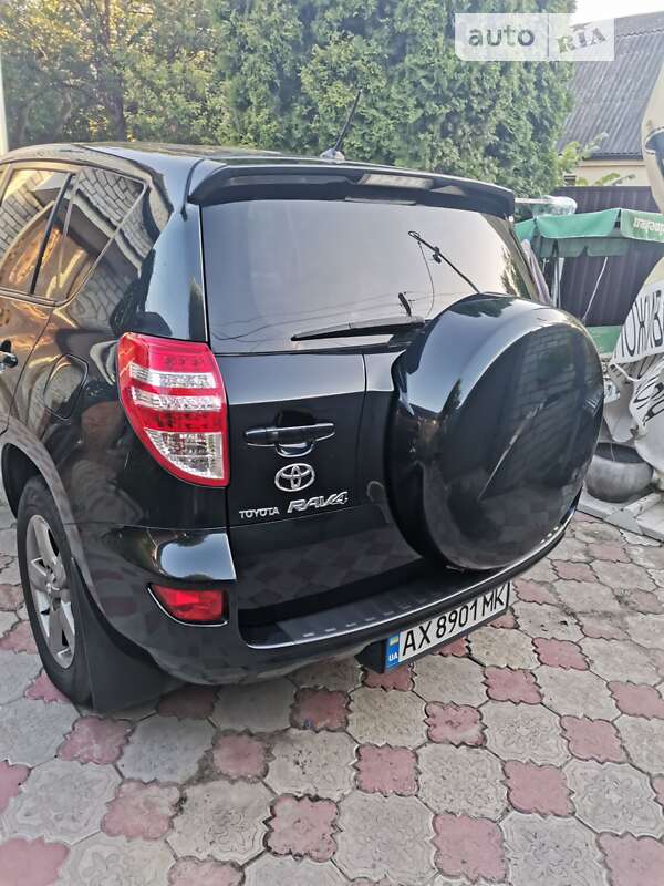 Внедорожник / Кроссовер Toyota RAV4 2012 в Харькове