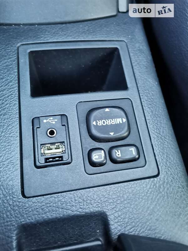 Внедорожник / Кроссовер Toyota RAV4 2012 в Харькове