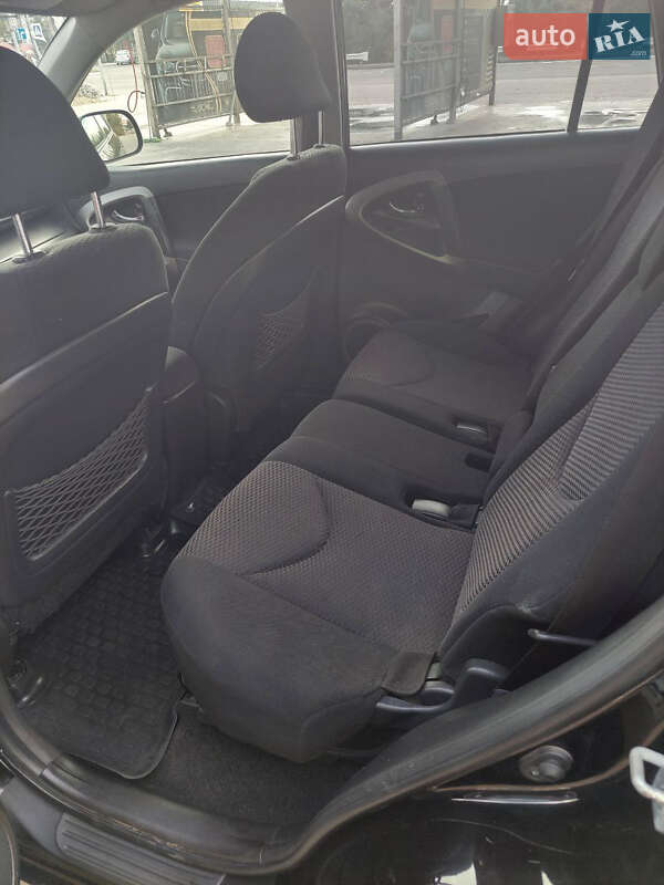 Позашляховик / Кросовер Toyota RAV4 2007 в Ірпені