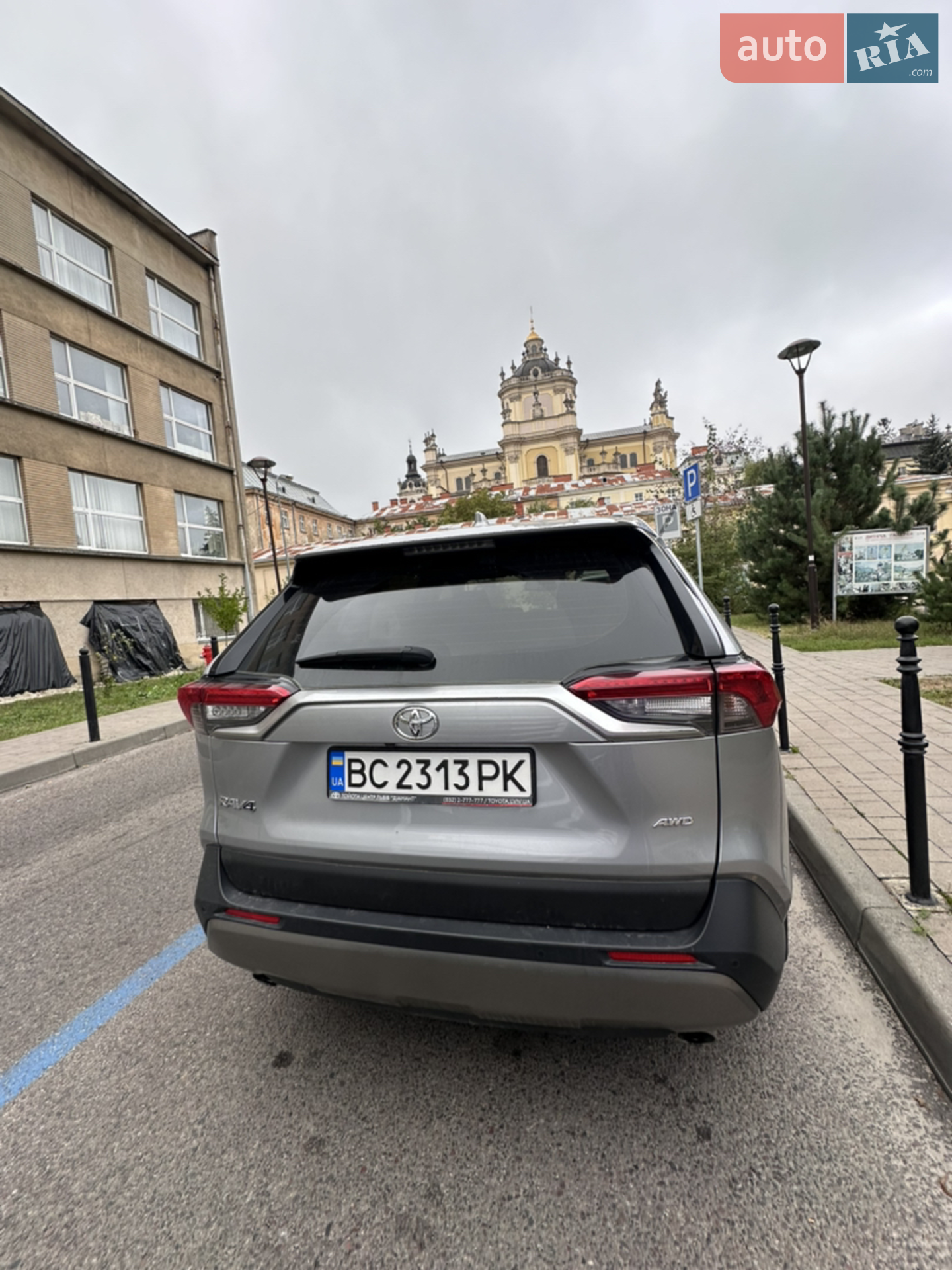 2022 Toyota RAV 4 - мініатюра 5