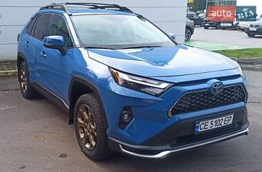 Позашляховик / Кросовер Toyota RAV4 2023 в Чернівцях