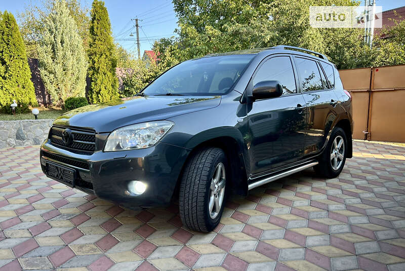 Внедорожник / Кроссовер Toyota RAV4 2006 в Валках