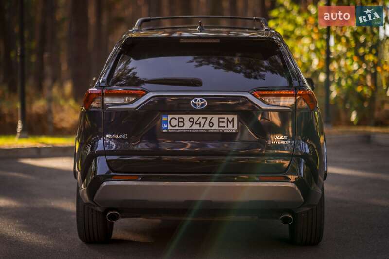 Внедорожник / Кроссовер Toyota RAV4 2020 в Чернигове