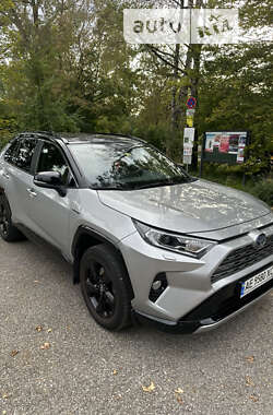 Позашляховик / Кросовер Toyota RAV4 2020 в Запоріжжі