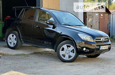 Внедорожник / Кроссовер Toyota RAV4 2008 в Киеве