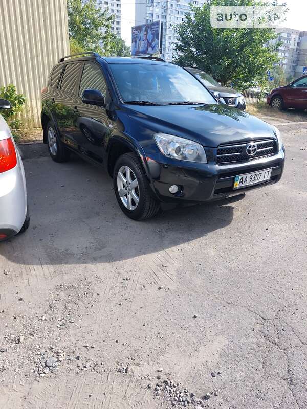 Позашляховик / Кросовер Toyota RAV4 2008 в Києві