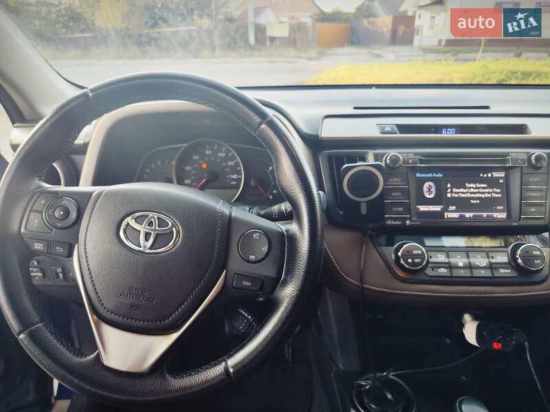 Внедорожник / Кроссовер Toyota RAV4 2015 в Белой Церкви фото 12 Внедорожник / Кроссовер Toyota RAV4 2015 в Белой Церкви