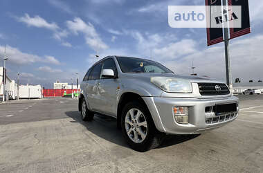 Внедорожник / Кроссовер Toyota RAV4 2001 в Киеве