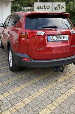 Позашляховик / Кросовер Toyota RAV4 2013 в Чернівцях
