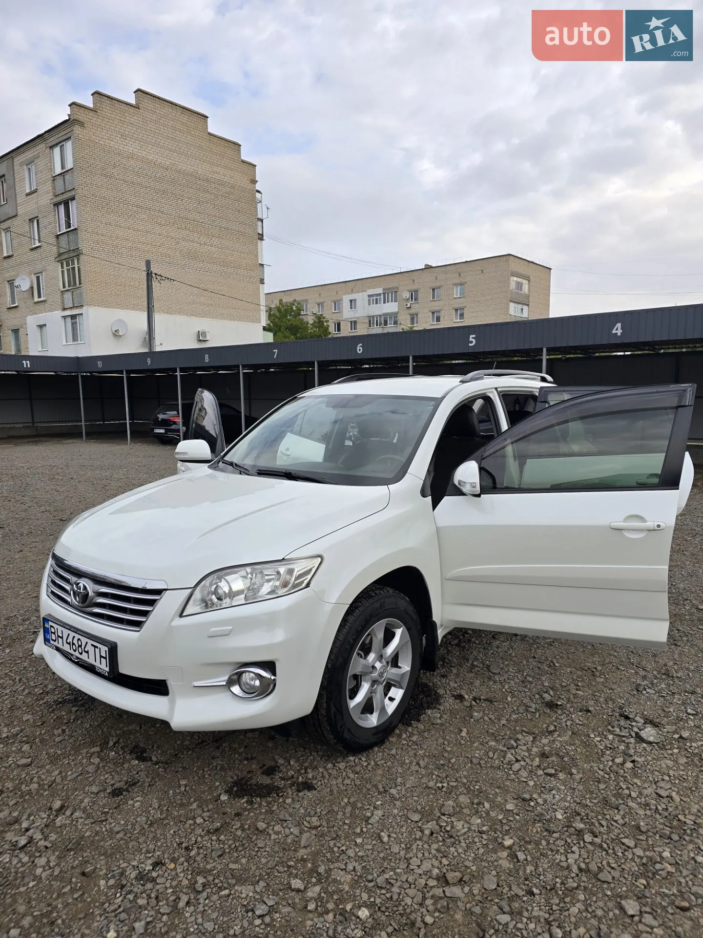 2011 Toyota RAV 4 - мініатюра 2