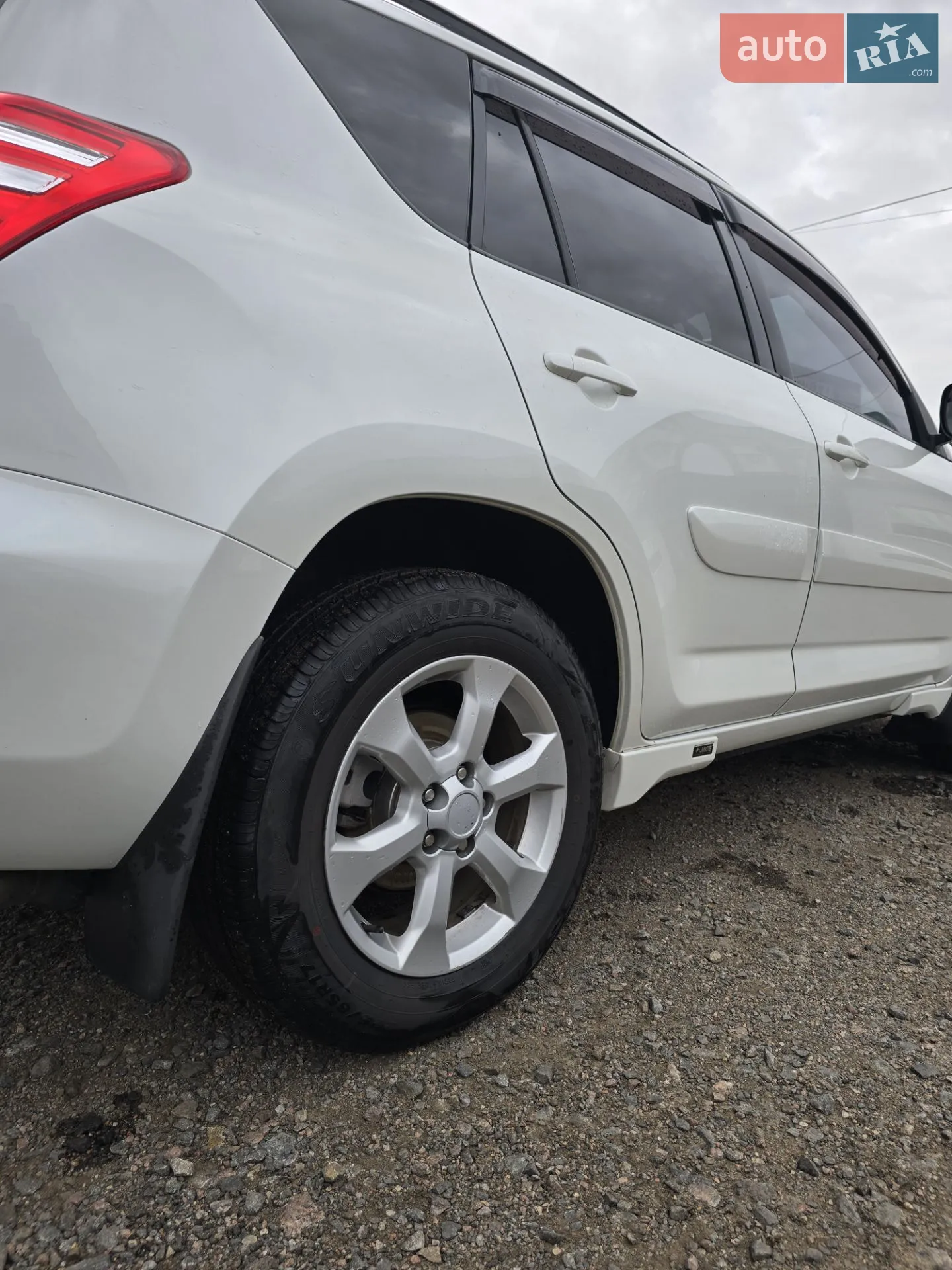 2011 Toyota RAV 4 - мініатюра 8