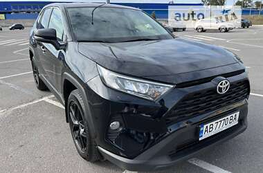 Позашляховик / Кросовер Toyota RAV4 2020 в Вінниці