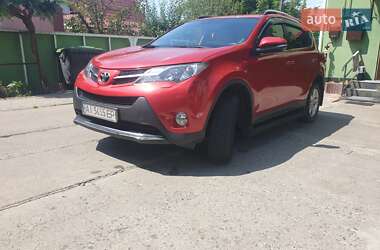 Внедорожник / Кроссовер Toyota RAV4 2013 в 