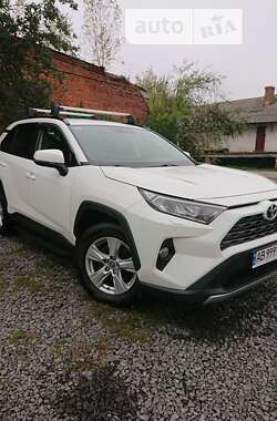 Внедорожник / Кроссовер Toyota RAV4 2019 в Виннице