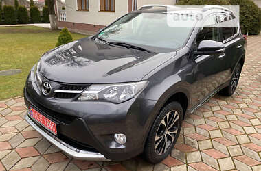 Позашляховик / Кросовер Toyota RAV4 2015 в Коломиї