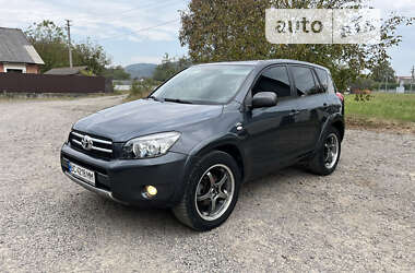 Позашляховик / Кросовер Toyota RAV4 2007 в Терновому