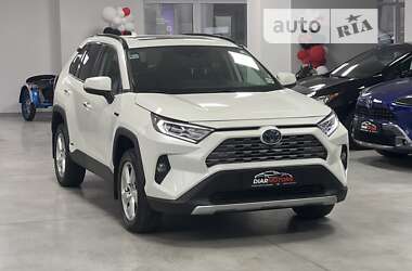 Внедорожник / Кроссовер Toyota RAV4 2020 в Полтаве