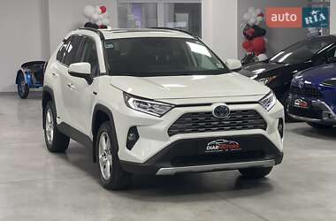 Внедорожник / Кроссовер Toyota RAV4 2020 в Полтаве