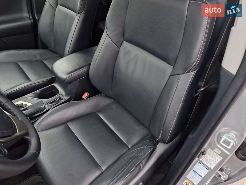 Внедорожник / Кроссовер Toyota RAV4 2014 в Николаеве