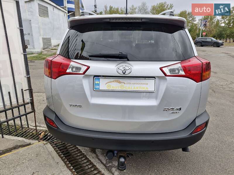 Внедорожник / Кроссовер Toyota RAV4 2014 в Николаеве