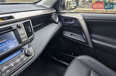 Внедорожник / Кроссовер Toyota RAV4 2014 в Николаеве