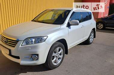 Позашляховик / Кросовер Toyota RAV4 2010 в Харкові