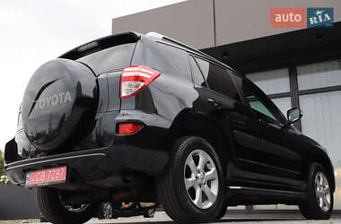 Внедорожник / Кроссовер Toyota RAV4 2011 в Дрогобыче