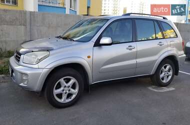 Позашляховик / Кросовер Toyota RAV4 2002 в Києві