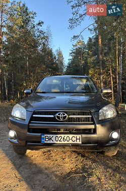 Внедорожник / Кроссовер Toyota RAV4 2009 в Ровно