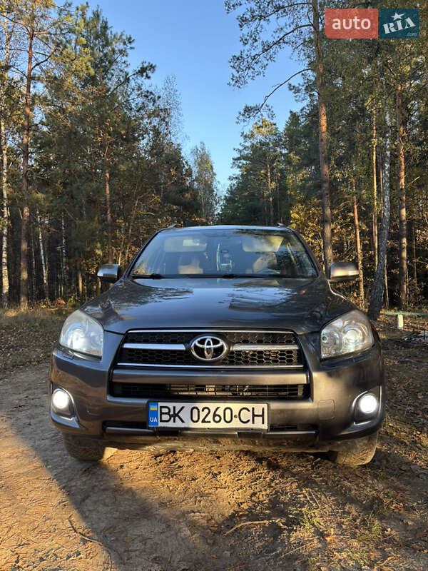 Toyota RAV4 2009