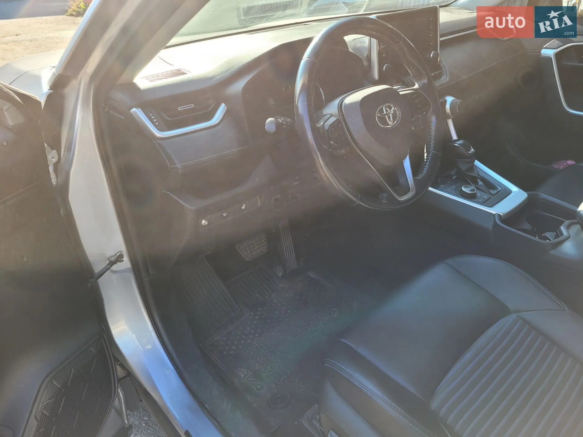 2019 Toyota RAV 4 - мініатюра 5