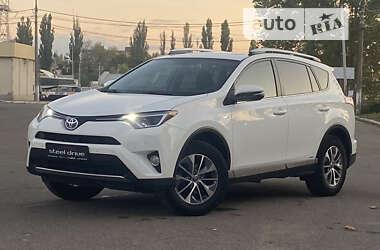 Позашляховик / Кросовер Toyota RAV4 2016 в Миколаєві