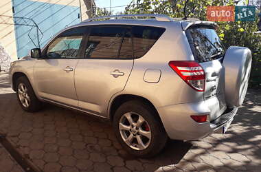 Внедорожник / Кроссовер Toyota RAV4 2011 в Раздельной