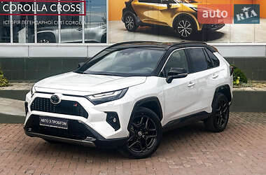 Внедорожник / Кроссовер Toyota RAV4 2023 в Черновцах