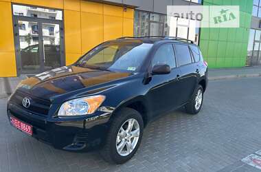 Внедорожник / Кроссовер Toyota RAV4 2011 в Ровно