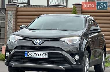 Позашляховик / Кросовер Toyota RAV4 2018 в Києві