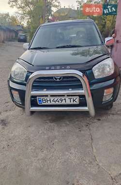 Позашляховик / Кросовер Toyota RAV4 2002 в Первомайську