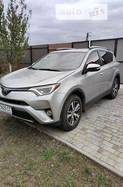 Внедорожник / Кроссовер Toyota RAV4 2018 в Киеве