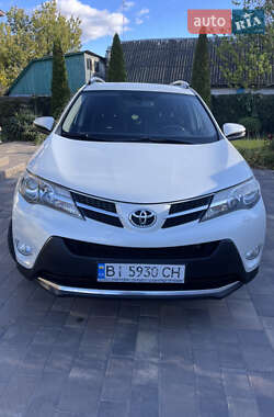 Внедорожник / Кроссовер Toyota RAV4 2014 в Миргороде