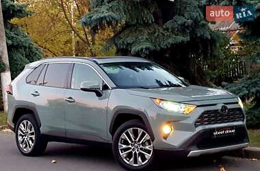 Внедорожник / Кроссовер Toyota RAV4 2019 в Николаеве