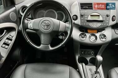 Внедорожник / Кроссовер Toyota RAV4 2007 в Киеве