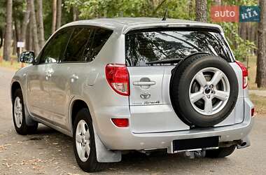 Внедорожник / Кроссовер Toyota RAV4 2007 в Киеве