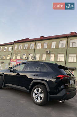 Позашляховик / Кросовер Toyota RAV4 2018 в Бердичеві