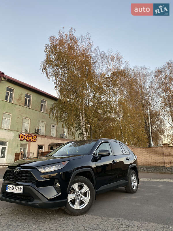 Позашляховик / Кросовер Toyota RAV4 2018 в Бердичеві фото 7 Позашляховик / Кросовер Toyota RAV4 2018 в Бердичеві