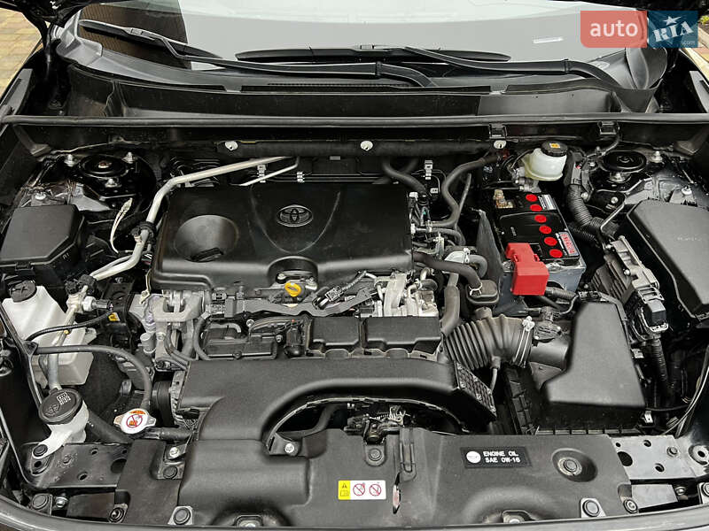 Позашляховик / Кросовер Toyota RAV4 2018 в Дубні