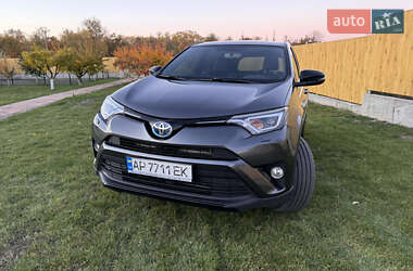 Позашляховик / Кросовер Toyota RAV4 2018 в Запоріжжі